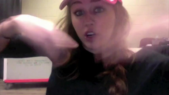 Miley Says Goodbye to Twitter 601