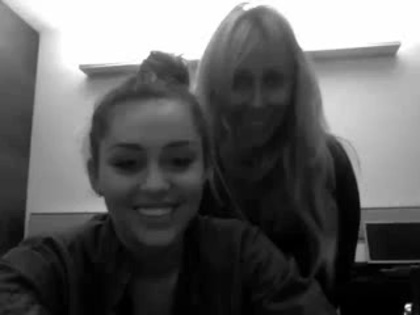 Miley & Tish _See you in Manila_ 001