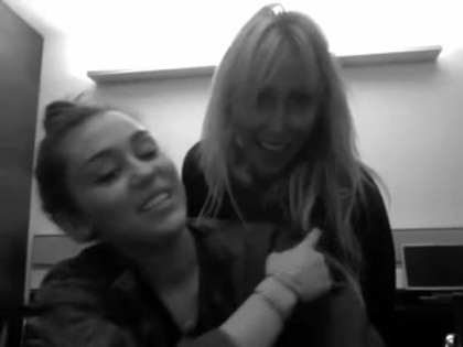 Miley & Tish _See you in Manila_ 017