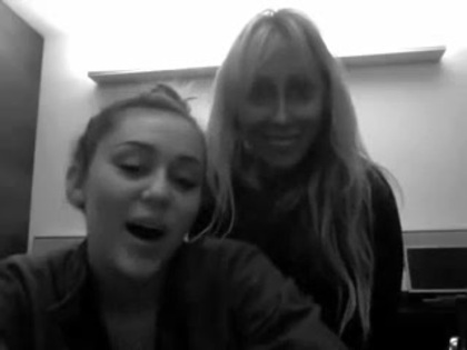 Miley & Tish _See you in Manila_ 021