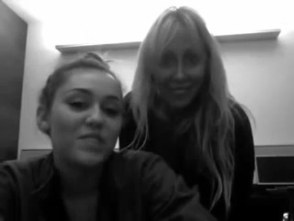 Miley & Tish _See you in Manila_ 024