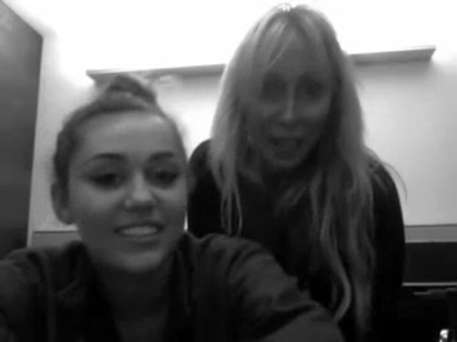 Miley & Tish _See you in Manila_ 039