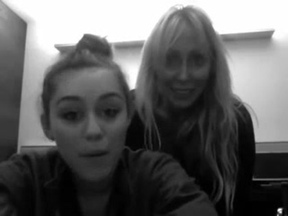 Miley & Tish _See you in Manila_ 042
