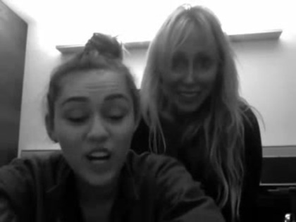 Miley & Tish _See you in Manila_ 044