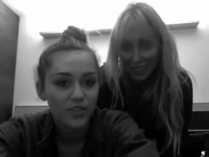 Miley & Tish _See you in Manila_ 069