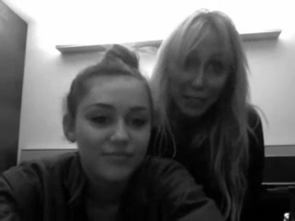 Miley & Tish _See you in Manila_ 099 - Miley and Tish - See you in Manila - Captures