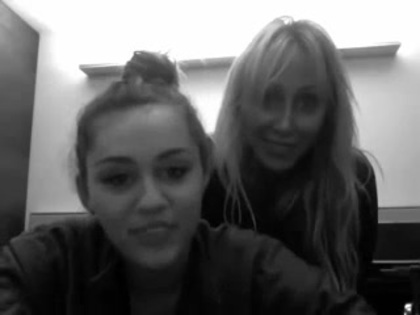 Miley & Tish _See you in Manila_ 105