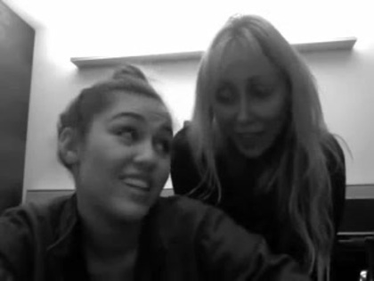 Miley & Tish _See you in Manila_ 157