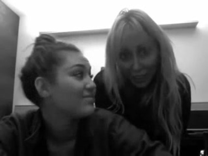 Miley & Tish _See you in Manila_ 159
