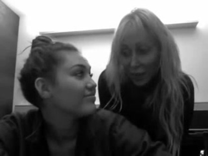 Miley & Tish _See you in Manila_ 163