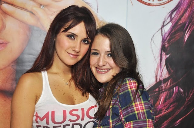 FOTO 009 - Dulce Maria
