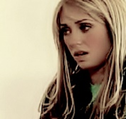 -puciatutu .{ Anne_7