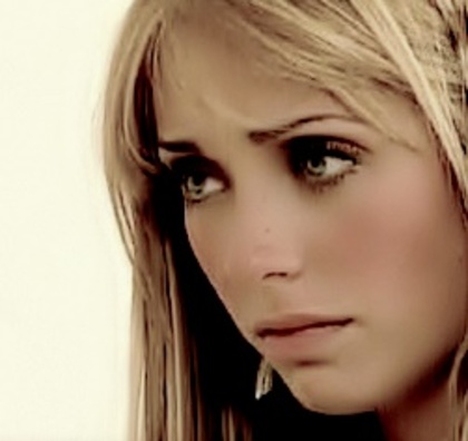 -puciatutu .{ Anne_42