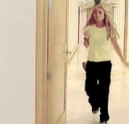 -puciatutu .{ Anniii _17