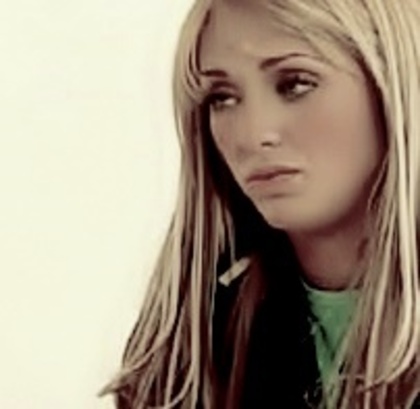 -puciatutu .{ Anne_69