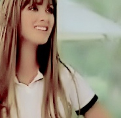 -puciatutu .{ Anniii2 _208