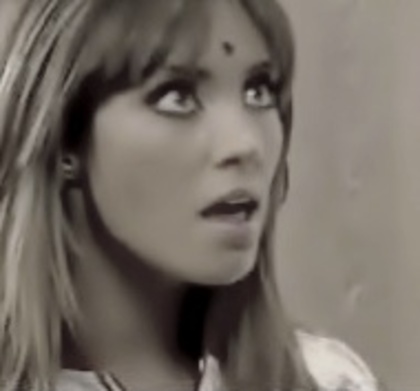 puciatutu } Anne2 . 4 - Mia Colucci 02