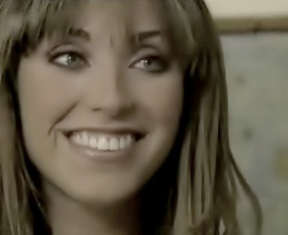 puciatutu } Anne2 . 37 - Mia Colucci 02