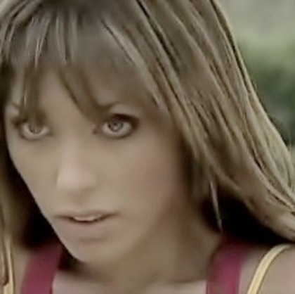 puciatutu } Anne2 . 42 - Mia Colucci 02