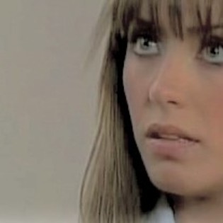 puciatutu } Anne2 . 118 - Mia Colucci 02