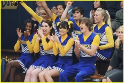 normal_selena-gomez-jennifer-stone-cheer-team-01 - Wizards Of Waverly Place - Positive Alex - Promotional Stills