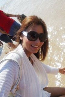 188791_159402397451743_159378824120767_353233_1163921_n - sara khan sadhna culoarea fericirii 2