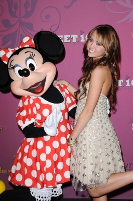 normal_078 - Sweet 16 Birthday Party at Disneyland on 05 10 2008 - Arrivals