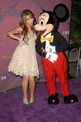 normal_96143-miley-cyrus-sweet-16-5-122-154lo - Sweet 16 Birthday Party at Disneyland on 05 10 2008 - Arrivals