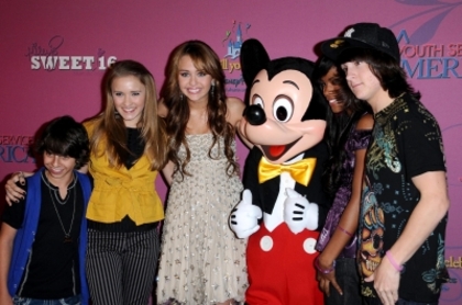 normal_Miley_Emily_02 - Sweet 16 Birthday Party at Disneyland on 05 10 2008 - Arrivals