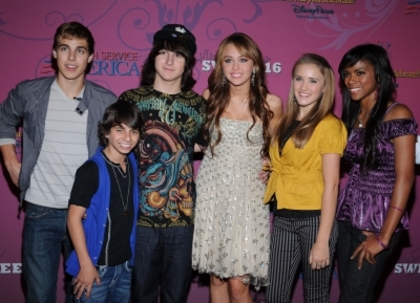 normal_Miley_Emily_11 - Sweet 16 Birthday Party at Disneyland on 05 10 2008 - Arrivals
