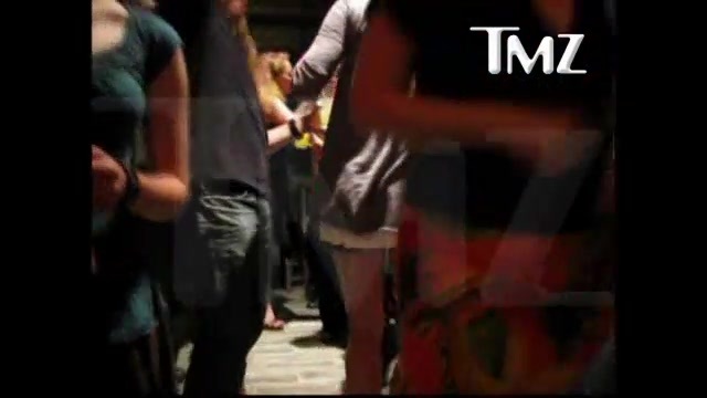 Miley CyrusLap Dance 070 - Miley Cyrus - Lap Dancing - Captures