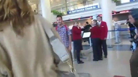 Arriving into LAX Airport 139