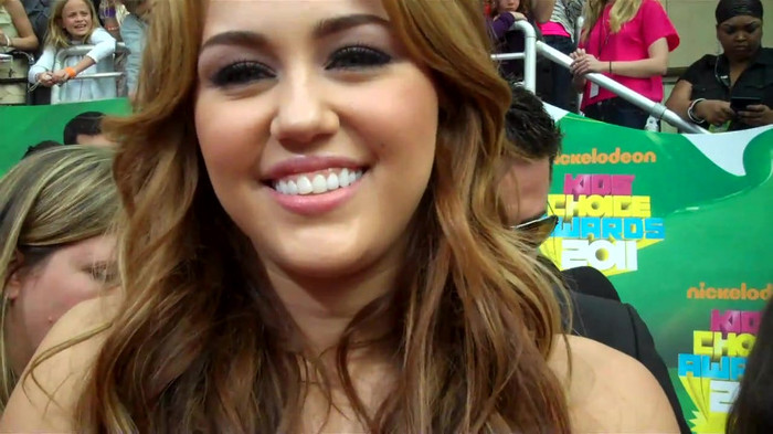 Miley Cyrus at the 2011 Kids\' Choice Awards 005
