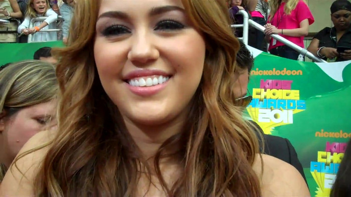 Miley Cyrus at the 2011 Kids\' Choice Awards 006