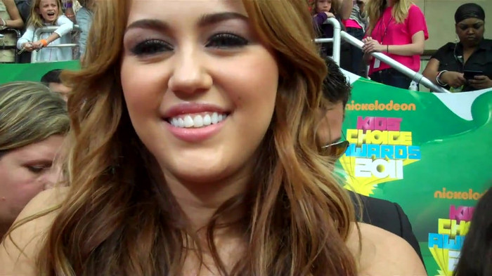 Miley Cyrus at the 2011 Kids\' Choice Awards 007