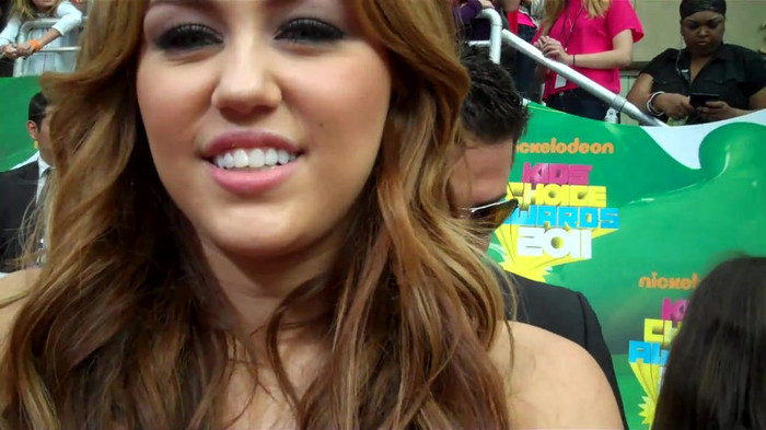 Miley Cyrus at the 2011 Kids\' Choice Awards 010