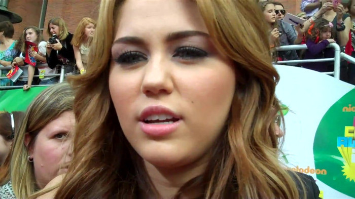 Miley Cyrus at the 2011 Kids\' Choice Awards 035
