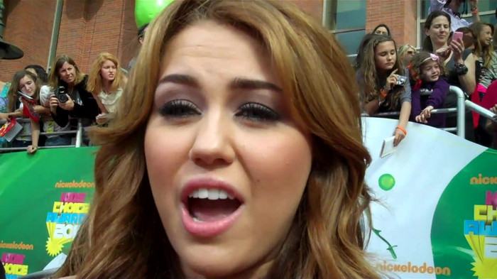 Miley Cyrus at the 2011 Kids\' Choice Awards 125 - Miley Cyrus at the 2011 Kids Choice Awards - Captures 1