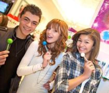 30075724_EBBUWDVRE - Shake It Up
