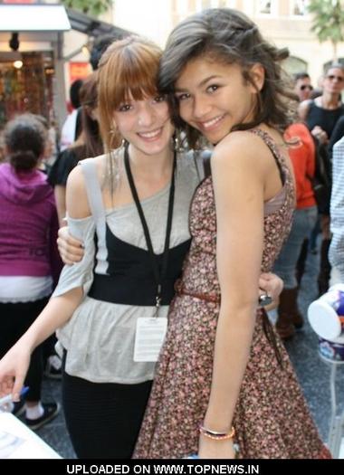 Bella-Thorne-Zendaya-Coleman - Shake It Up