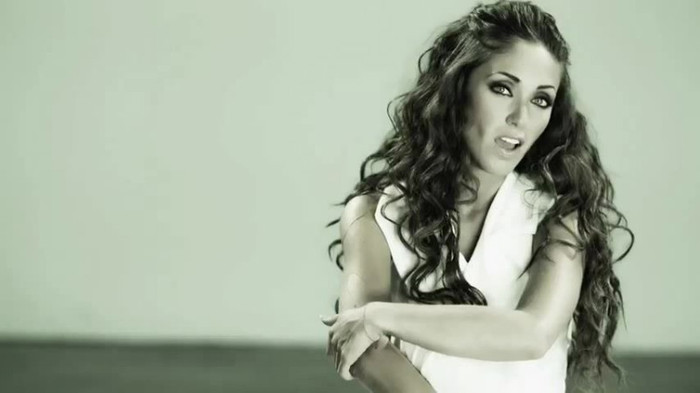 Anahi___Quiero_(_Official_Music_Video_)_067