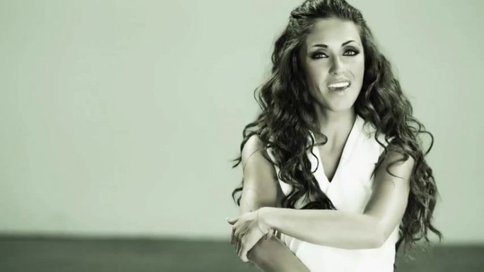 Anahi___Quiero_(_Official_Music_Video_)_098