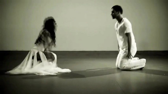 Anahi___Quiero_(_Official_Music_Video_)_125