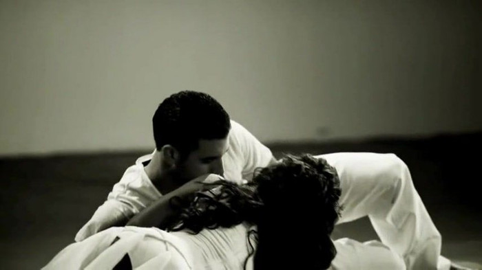 Anahi___Quiero_(_Official_Music_Video_)_164