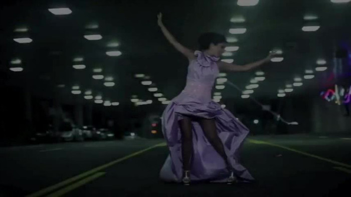 Anahi___Quiero_(_Official_Music_Video_)_189