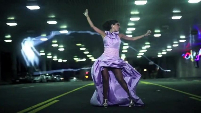 Anahi___Quiero_(_Official_Music_Video_)_191