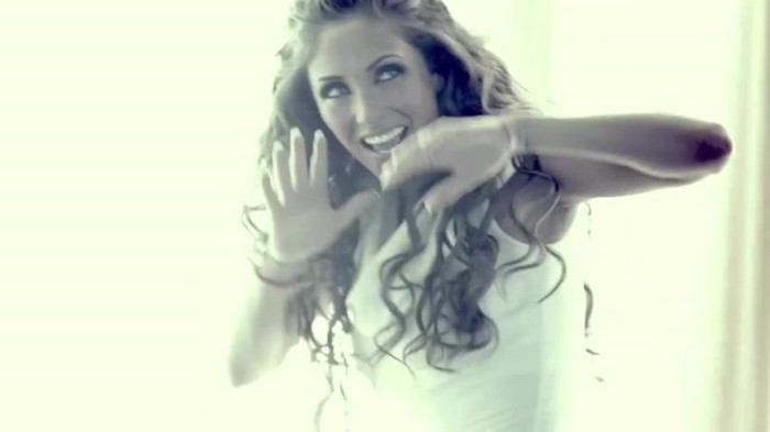 Anahi___Quiero_(_Official_Music_Video_)_199 - Quiero