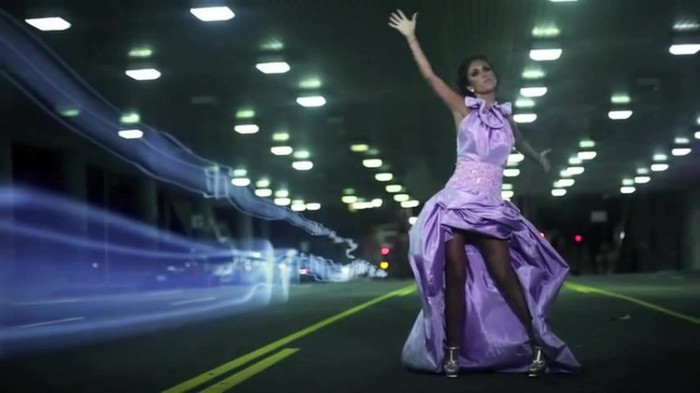 Anahi___Quiero_(_Official_Music_Video_)_213