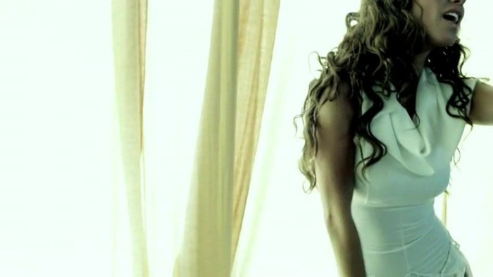 Anahi___Quiero_(_Official_Music_Video_)_571 - Quiero