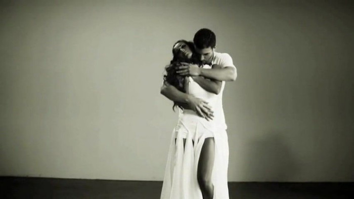 Anahi___Quiero_(_Official_Music_Video_)_613 - Quiero